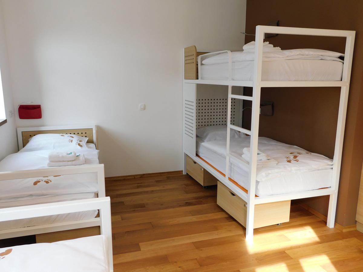 Hostel Bearlog โคตเชวิเย ภายนอก รูปภาพ